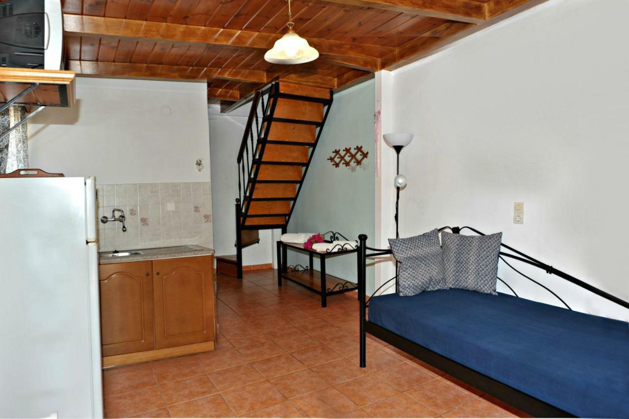 Studios Dimitris Giatras Zakynthos Exterior photo