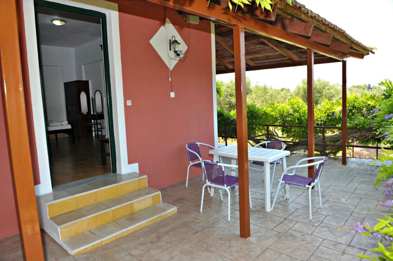 Studios Dimitris Giatras Zakynthos Exterior photo